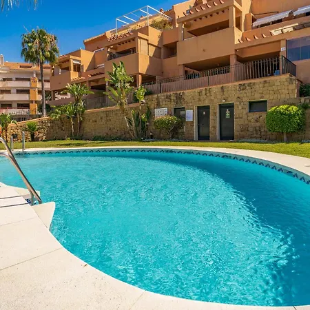 In * マルベーリャ